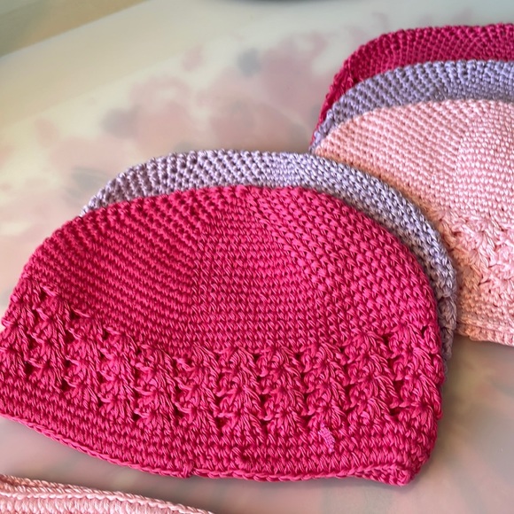 NWOT 2 Sets of 4 Kids Beanie Hats - Picture 3 of 5